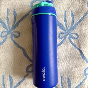 Owala Blue Water Bottle • 24oz
